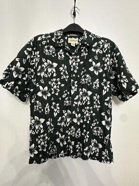 EDDIE BAUER HAWAIIAN STYLE SHIRT LINEN/COTTEN SIZE LARGE